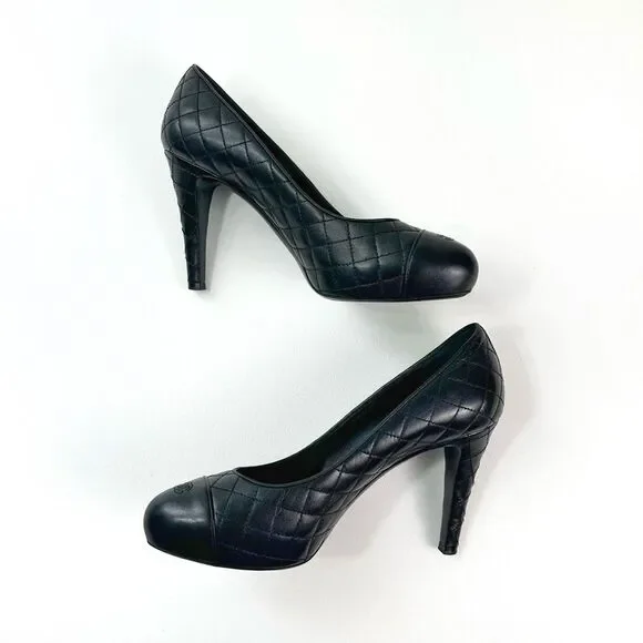 CHANEL Quilted Platform Black Pumps Size 38.5 US 8 CC Logo Heel Cap Toe - Picture 3 of 12